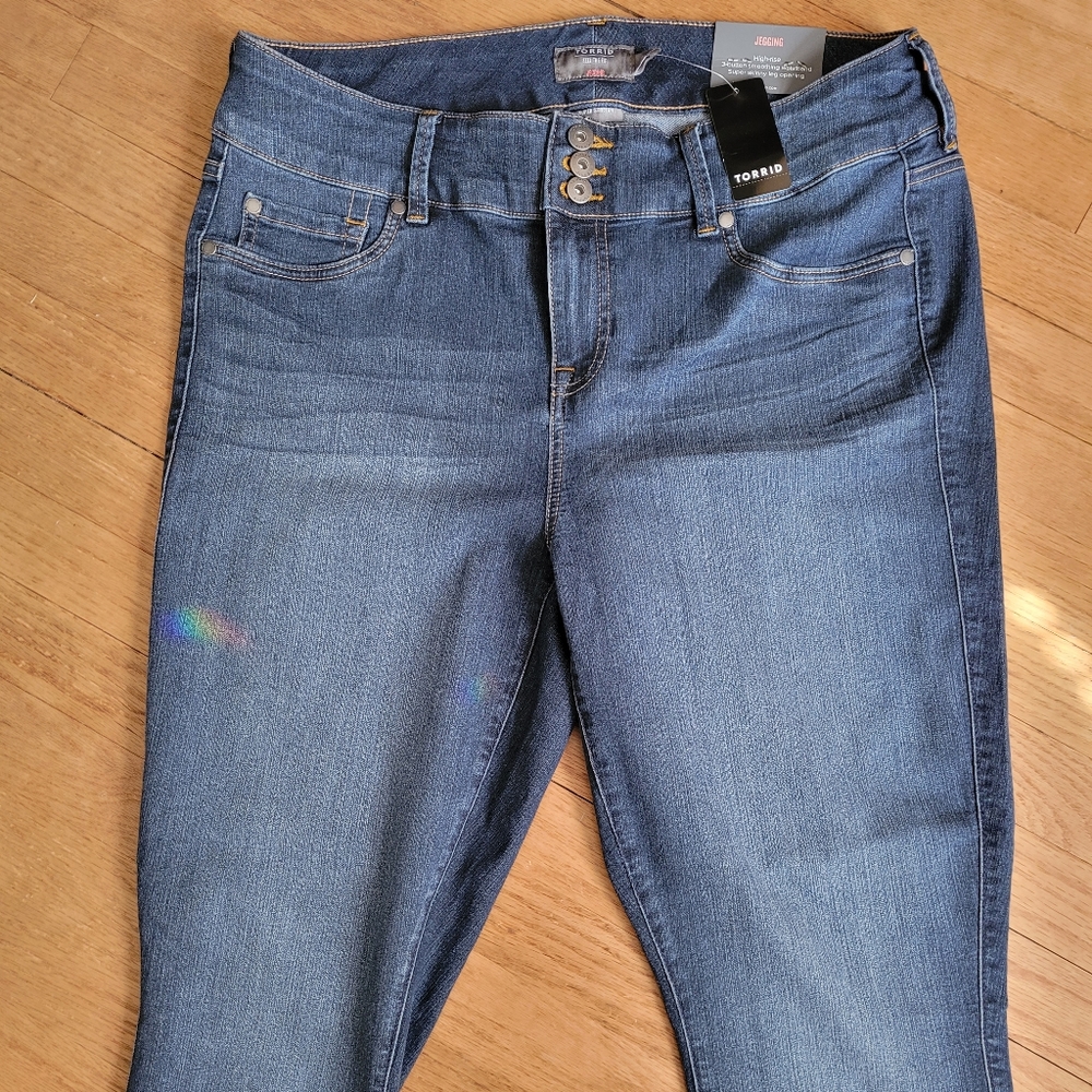 NWT Torrid Jeans